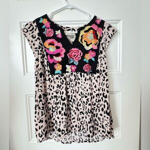 Savanna Jane Leopard and Floral Embrace Blouse Size Small